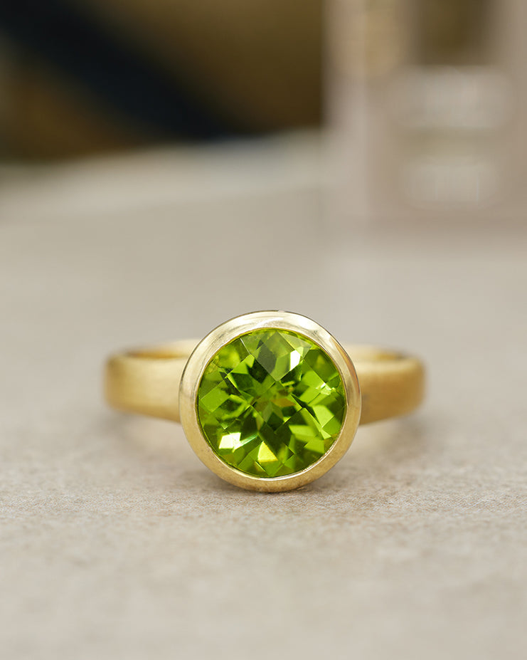 Peridot Fluted Ring