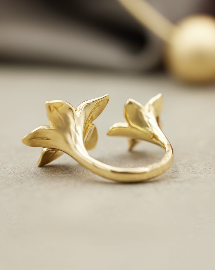 Flower Ring Yellow Gold