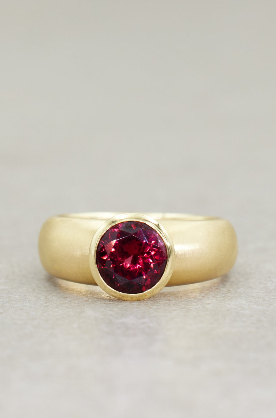 Red Garnet 'SIENA' Ring