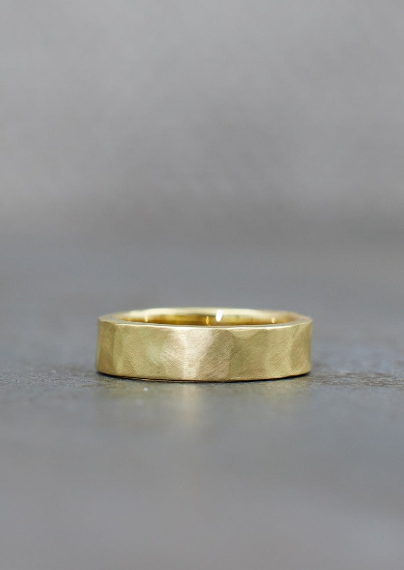 Hammered Band Yellow Gold