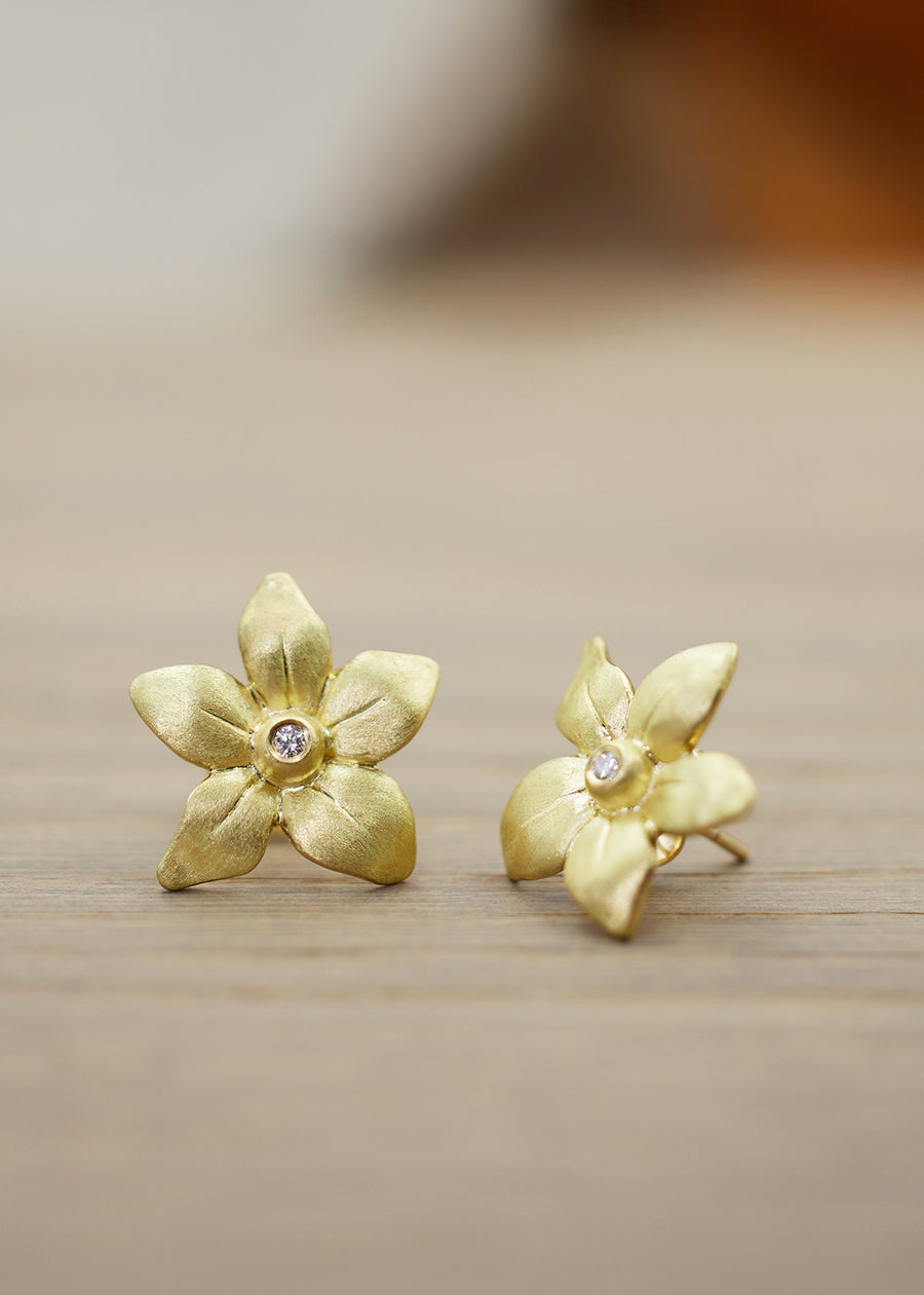 Flower Studs Large Yellow Gold