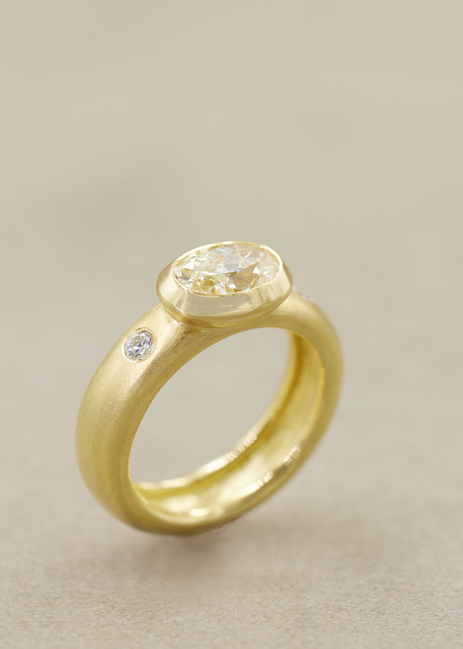 'BELLINI' Yellow Diamond Ring