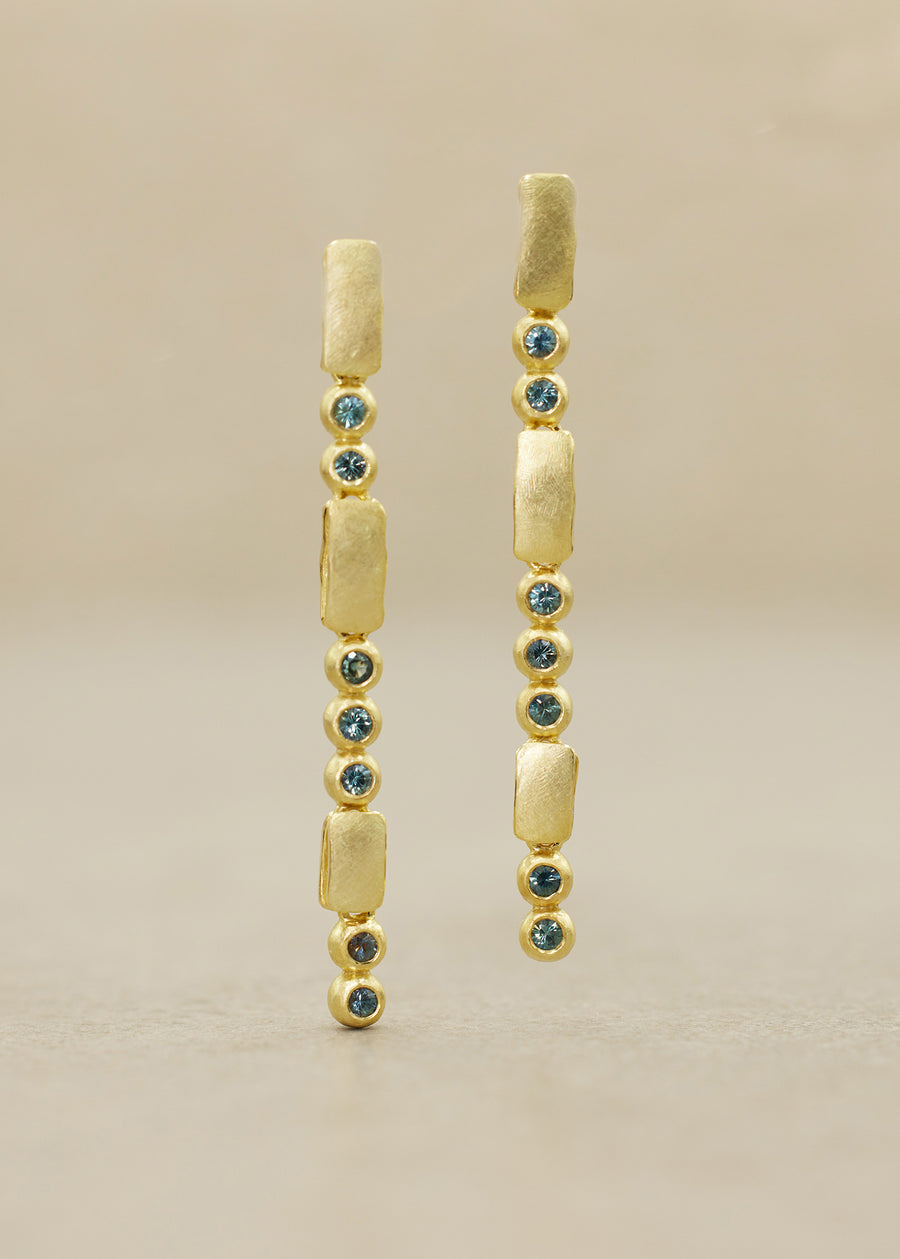 Rivulet Teal/Gray Sapphires Earrings 18kt